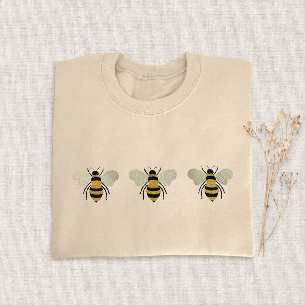 Embroidered Custom Sweatshirts, Bee Embroidered Sweatshirt 2D Crewneck Sweatshirt For Men And Women, Christmas Gift