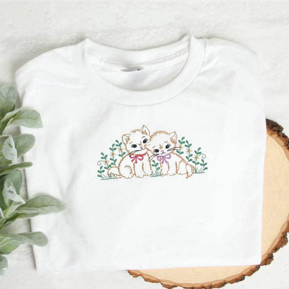 Embroidered Custom Sweatshirts, Cat Embroidered Sweatshirt, Cottagecore Sweatshirt, Gift For Cat Lover, Christmas Gift