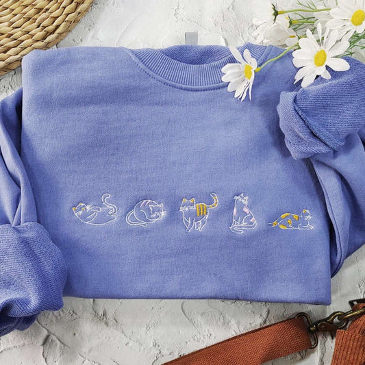 Embroidered Custom Sweatshirts, Cute Cat Embroidered Sweatshirt 2D Crewneck Sweatshirt For Family, Christmas Gift