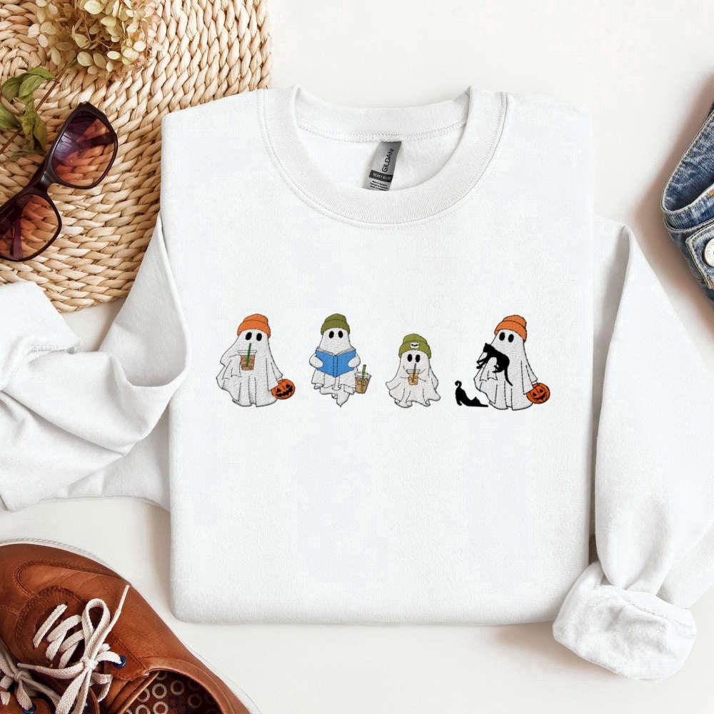 Embroidered Custom Sweatshirts, Cute Ghosts Embroidered Sweatshirt 2D Crewneck Sweatshirt Gift For Family, Christmas Gift