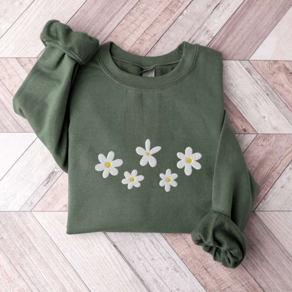 Embroidered Custom Sweatshirts, Daisies Embroidered Sweatshirt 2D Crewneck Sweatshirt Gift For Family, Christmas Gift