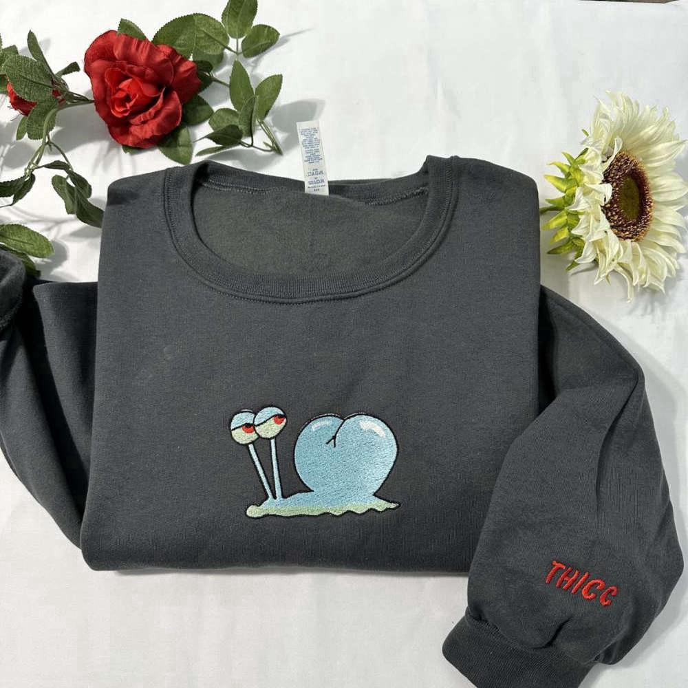 Embroidered Custom Sweatshirts, Funny Snail Embroidered Sweatshirt 2D Crewneck Sweatshirt Gift For Family, Christmas Gift