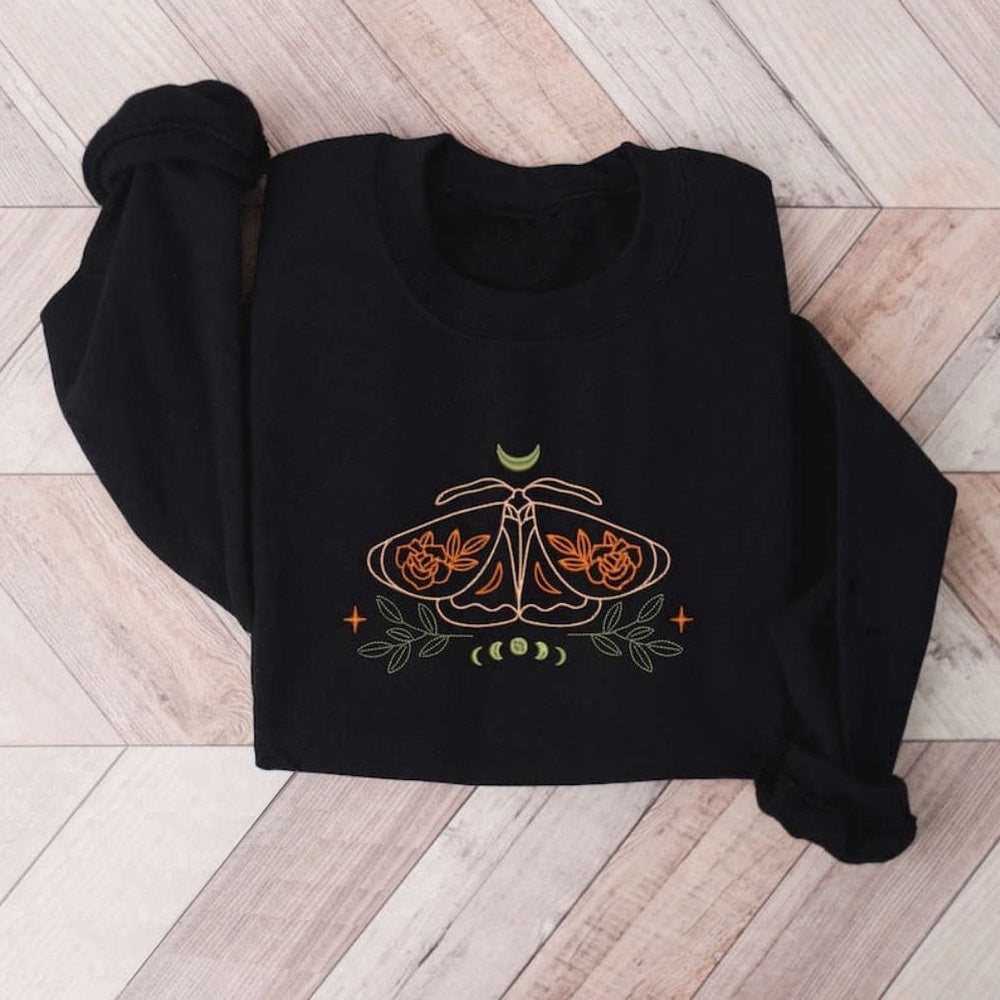 Embroidered Custom Sweatshirts, Moth Embroidered Sweatshirt 2D Crewneck Sweatshirt, For Men And Women, Christmas Gift