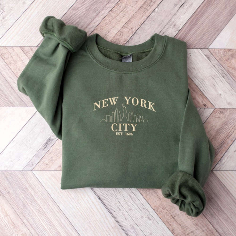 Embroidered Custom Sweatshirts, New York Embroidered Sweatshirt 2D Crewneck Sweatshirt For Men And Women, Christmas Gift