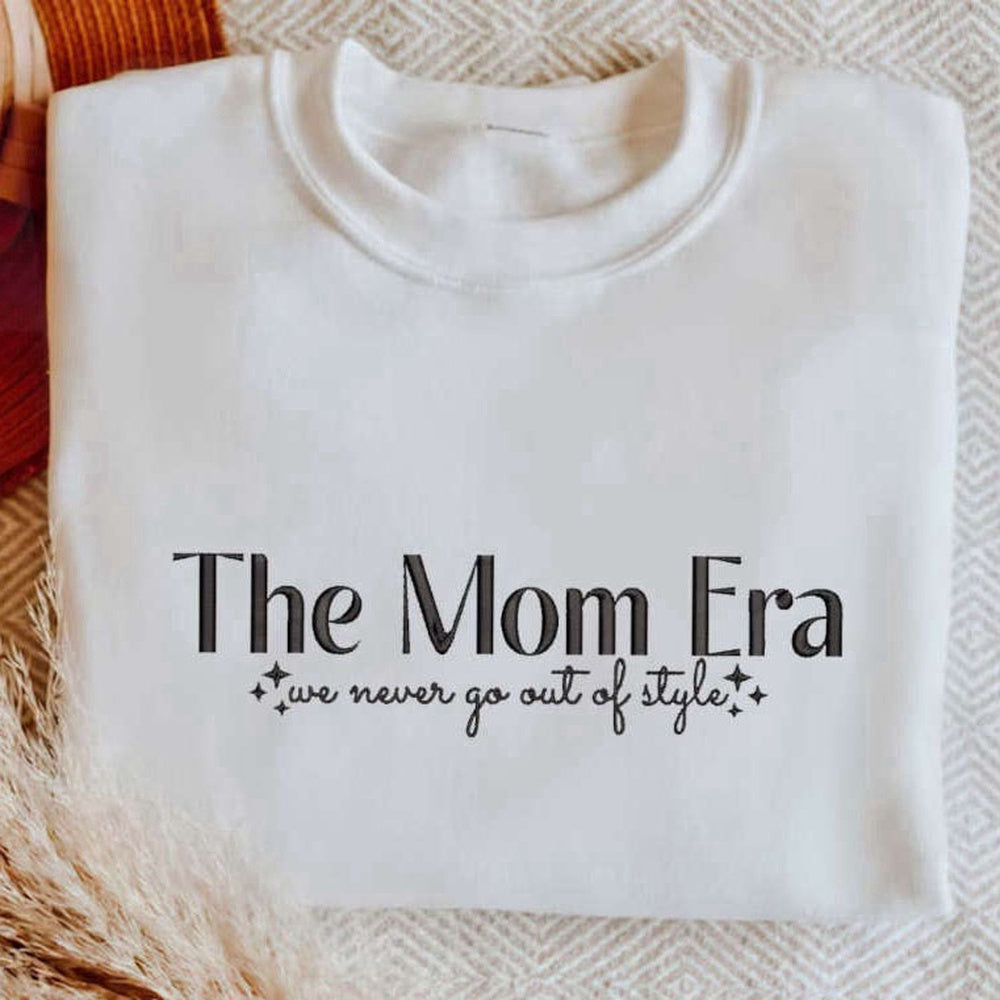 Embroidered Custom Sweatshirts, The Mom Era Embroidered Sweatshirt 2D Crewneck Sweatshirt For Men And Women, Christmas Gift